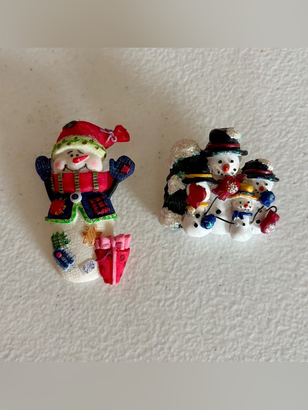 Festive Vintage Snowman Pin Set - White & Red Holiday Design